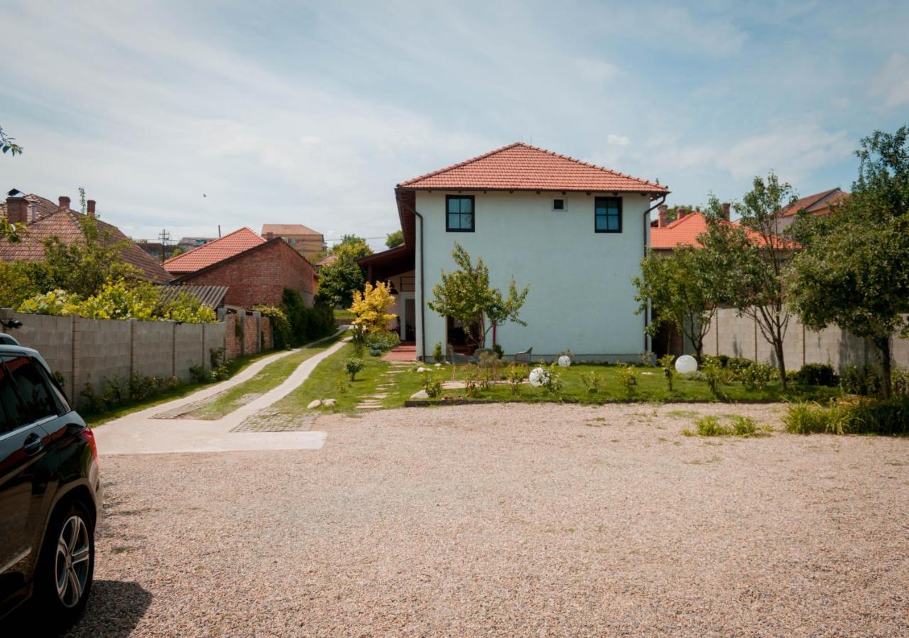 Elma Guesthouse Alba Iulia Buitenkant foto